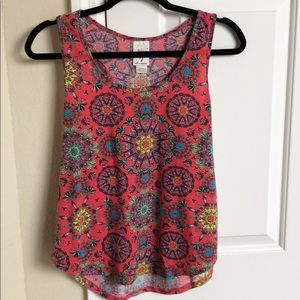 Patterned racer back tank top